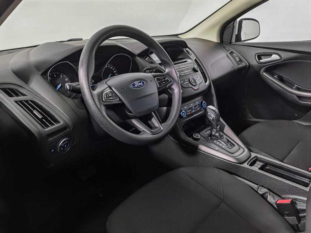 Ford Focus 1.0 АКПП фото 9