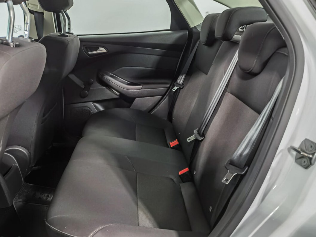 Ford Focus 1.0 АКПП фото 12