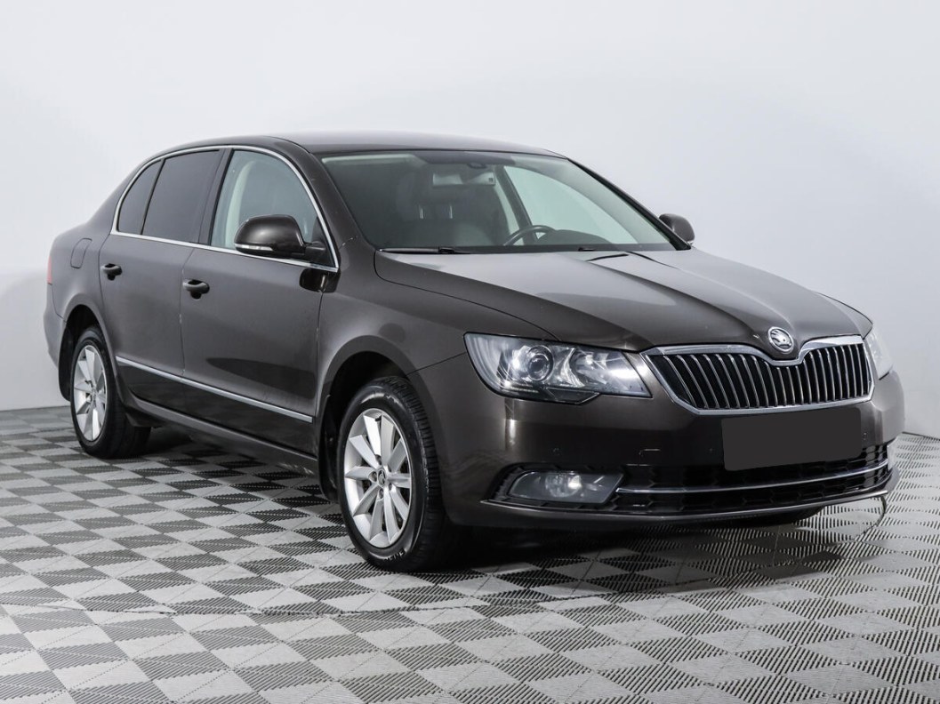Skoda Superb Elegance 2.0 DSG фото 1