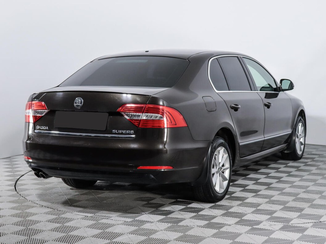 Skoda Superb Elegance 2.0 DSG фото 6