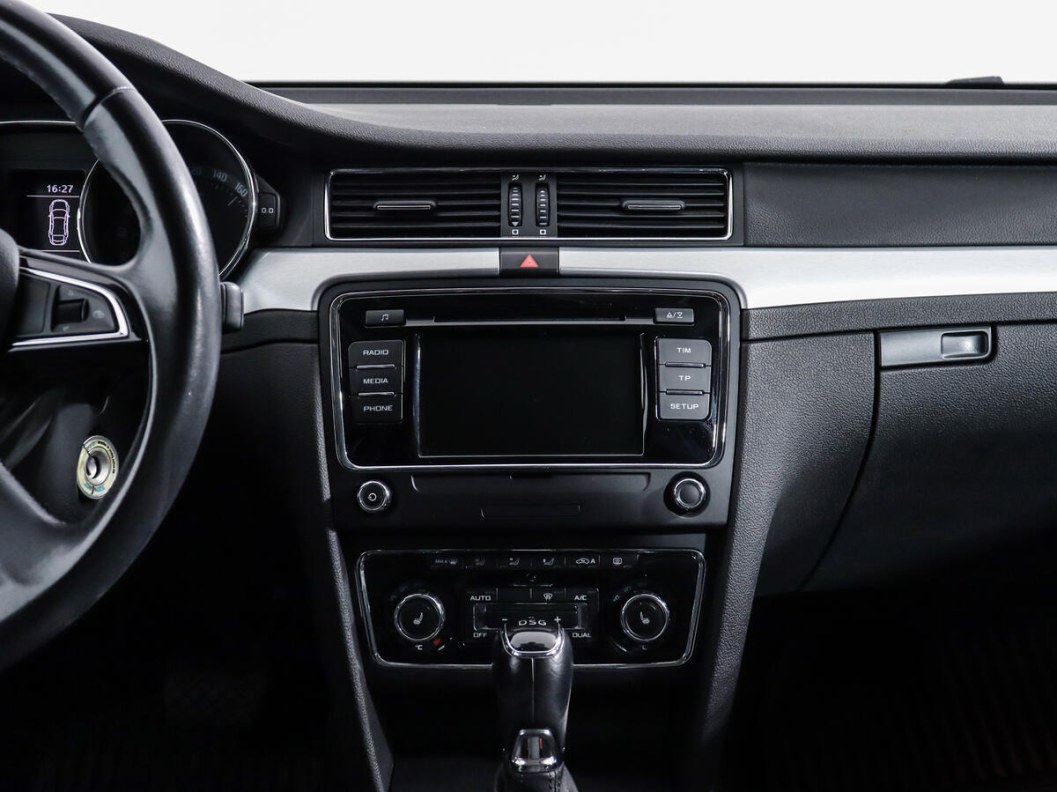 Skoda Superb Elegance 2.0 DSG фото 16
