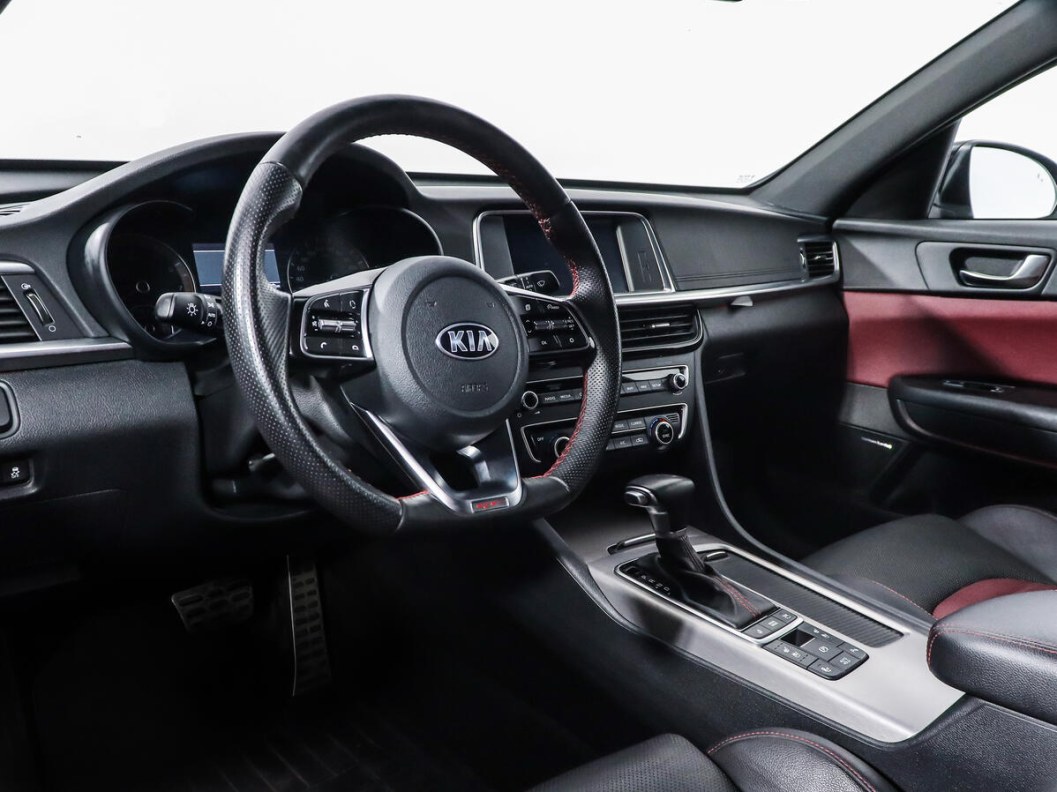 Kia Optima GT Line 2.4 АКПП фото 9