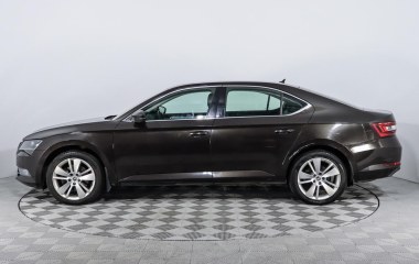 Skoda Superb Style 2.0 DSG превью 5