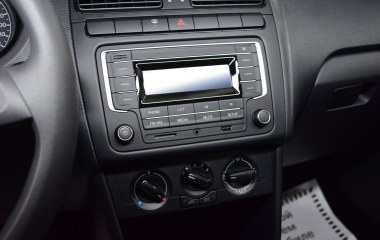 Volkswagen Polo Comfortline 1.6 АКПП превью 16