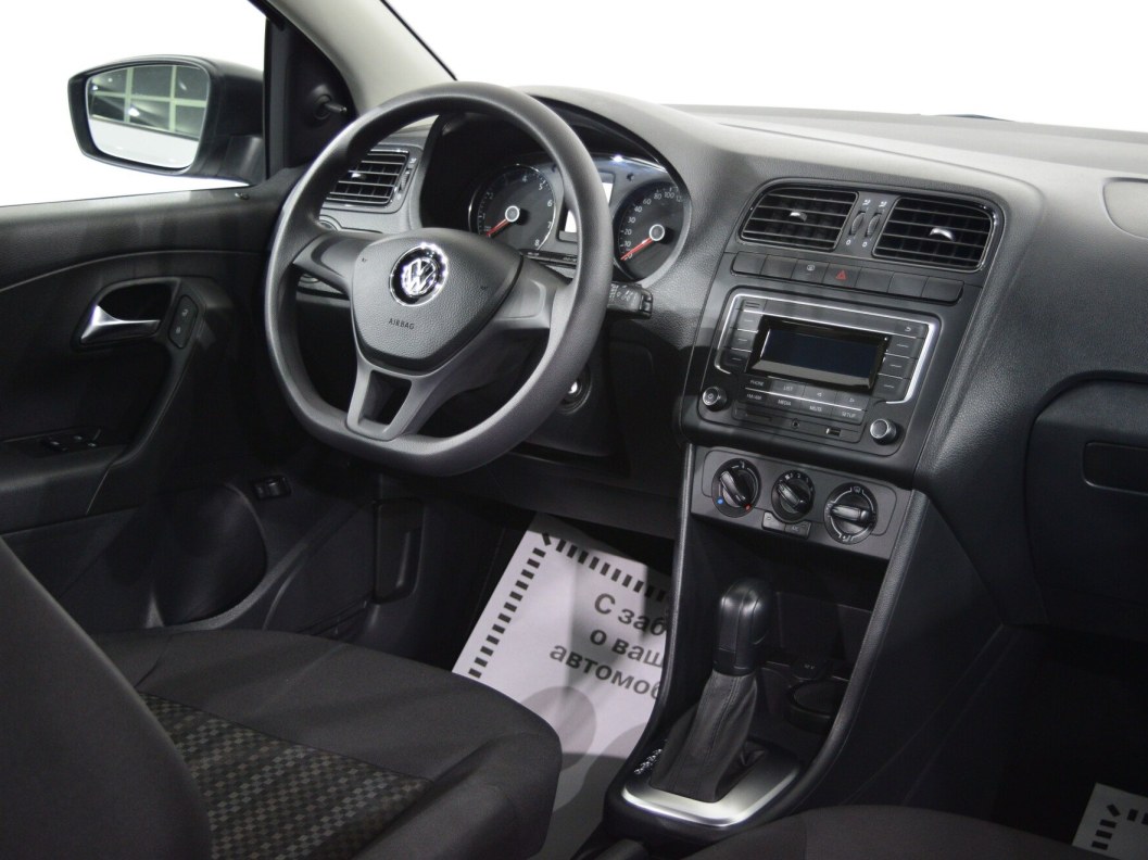 Volkswagen Polo Comfortline 1.6 АКПП фото 18