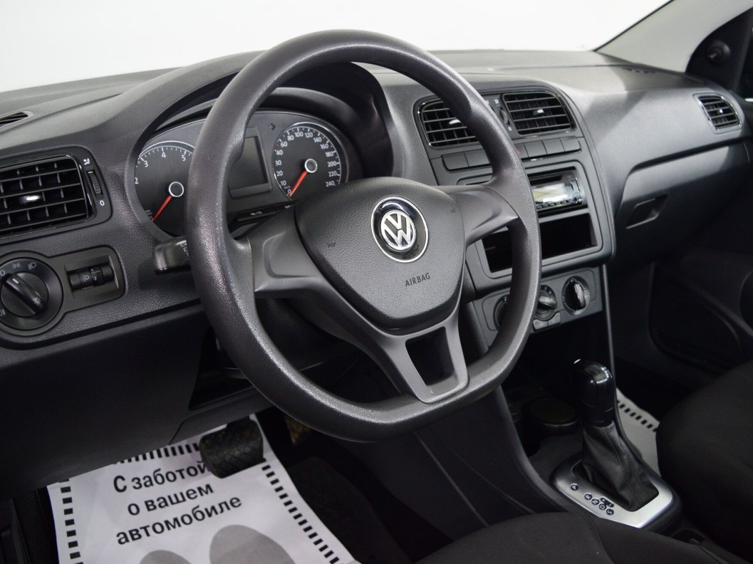 Volkswagen Polo Comfortline 1.6 АКПП фото 14