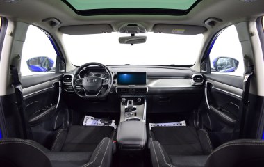 Geely Coolray Flagship 1.5 АМТ превью 10