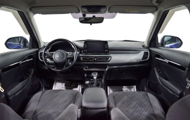 Kia Seltos 4WD CVT превью 10