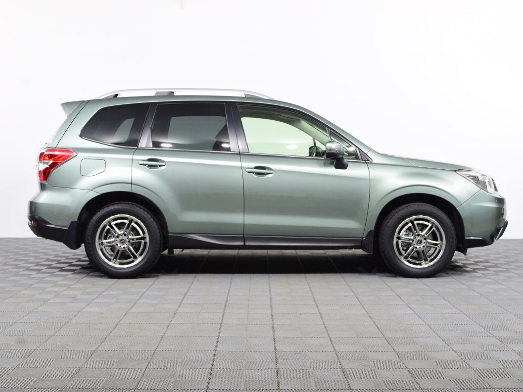 Subaru Forester GR 2.5  фото 4