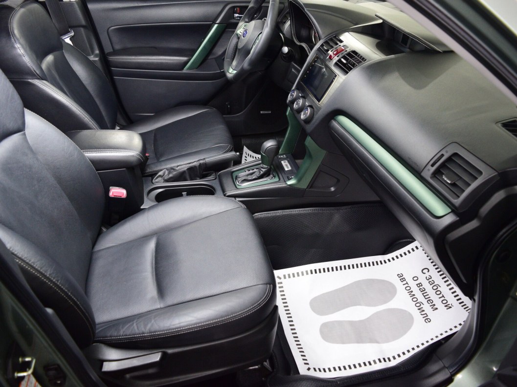 Subaru Forester GR 2.5  фото 11