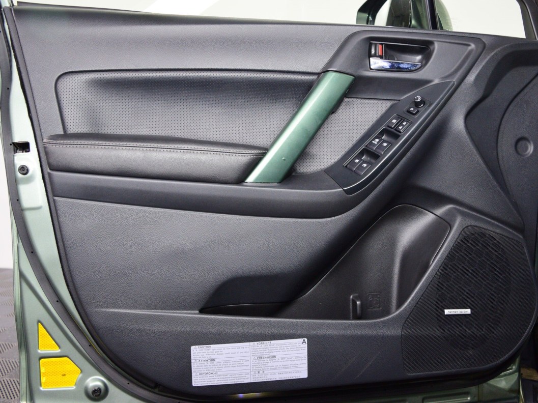 Subaru Forester GR 2.5  фото 14