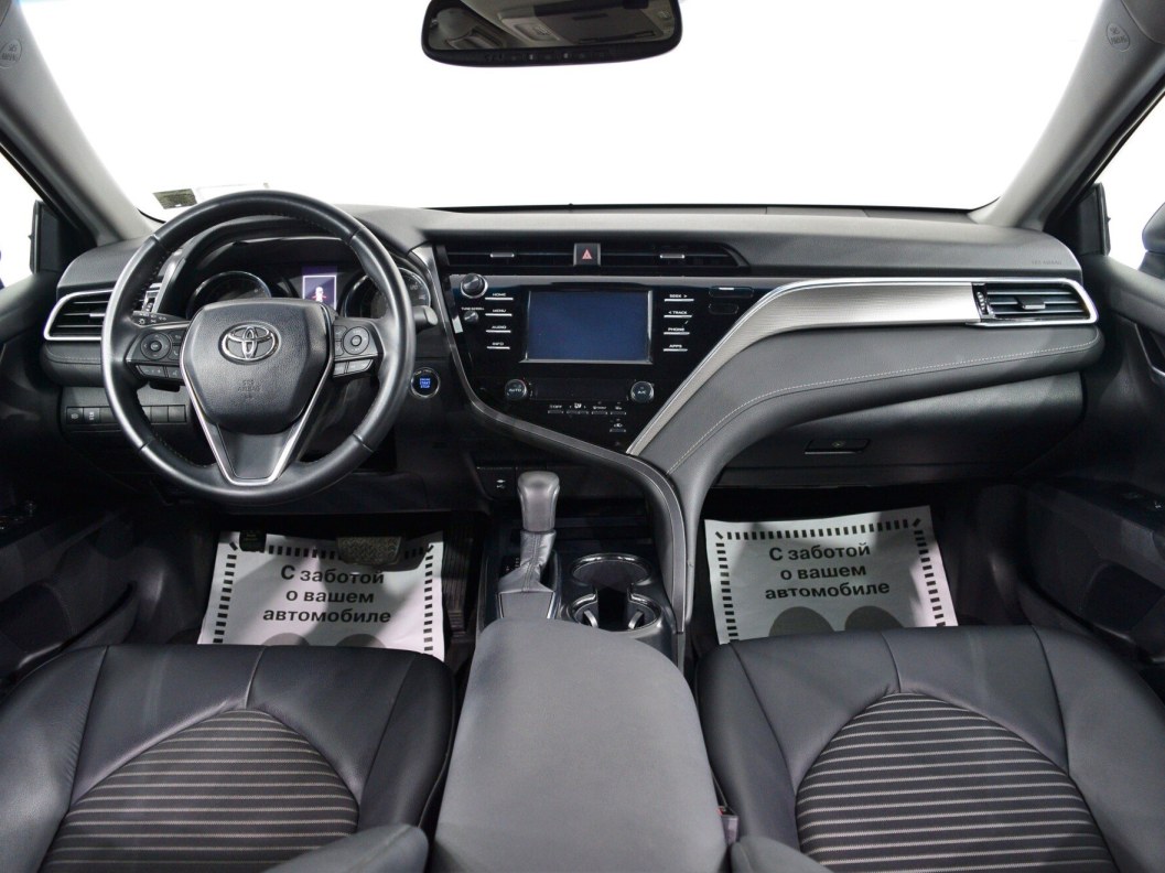 Toyota Camry 2.5 АКПП фото 10