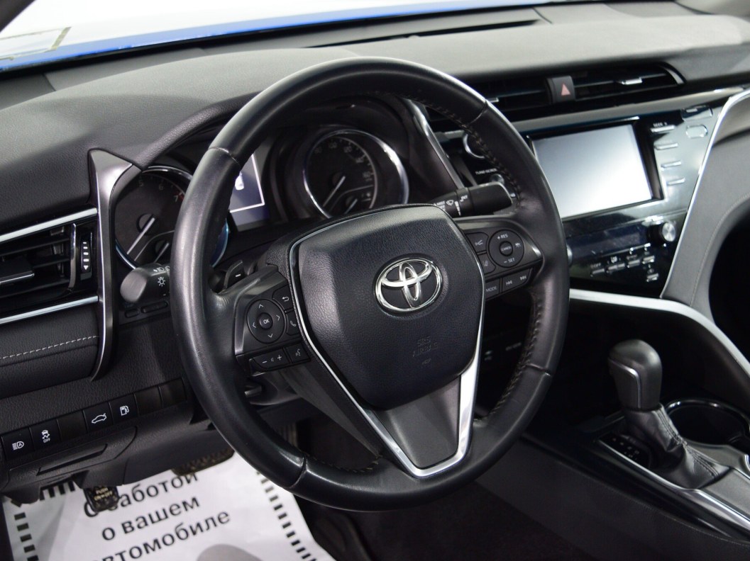 Toyota Camry 2.5 АКПП фото 15