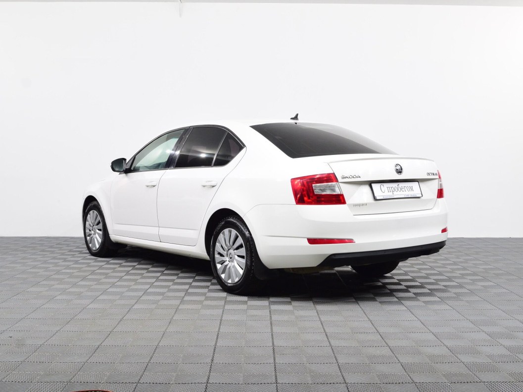 Skoda Octavia Ambition 1.8 DSG фото 8