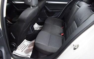 Skoda Octavia Ambition 1.8 DSG превью 13