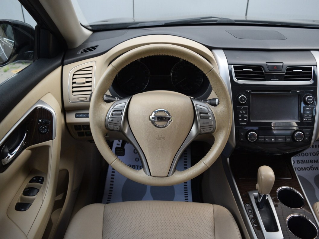 Nissan Teana Luxury 2.5  фото 15