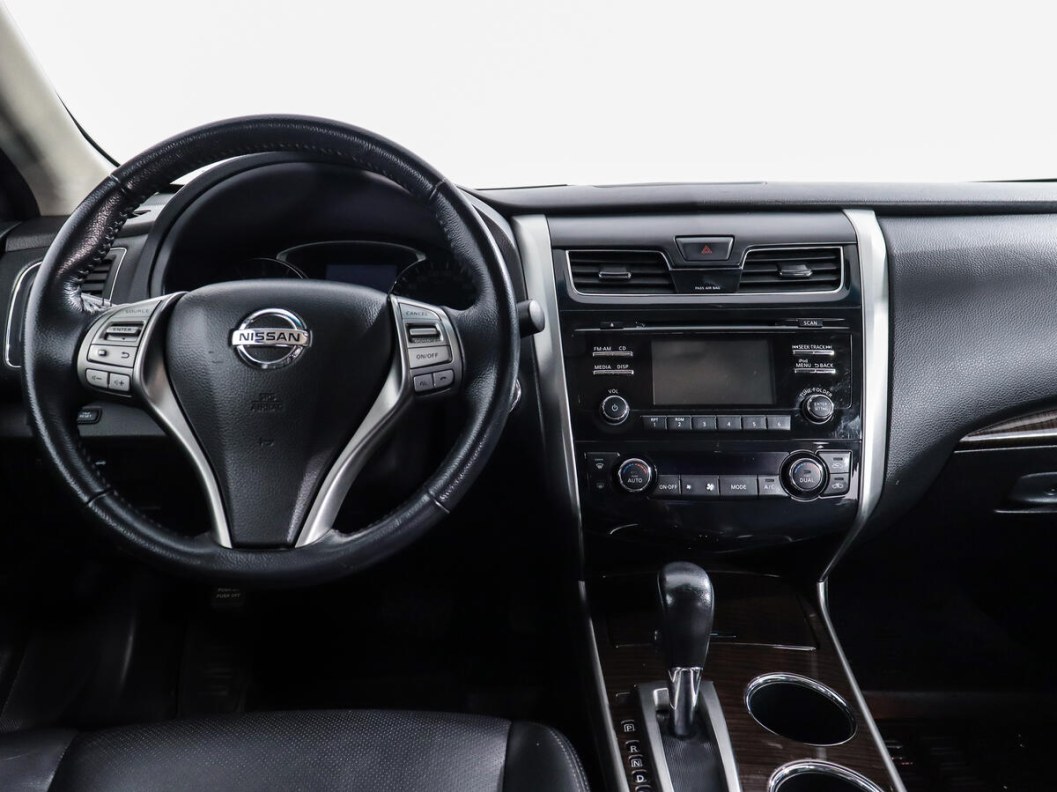 Nissan Teana Premium 2.5  фото 10