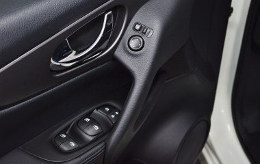 Nissan Qashqai SE+ 2.0  превью 14