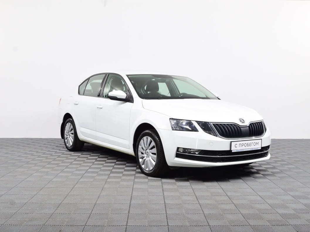 Skoda Octavia Ambition 1.6 АКПП фото 1