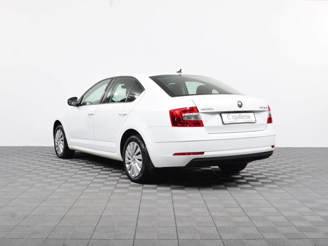 Skoda Octavia Ambition 1.6 АКПП фото 8