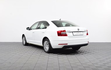 Skoda Octavia Ambition 1.6 АКПП превью 8