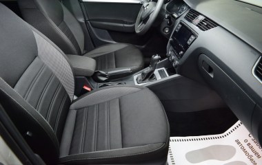 Skoda Octavia Ambition 1.6 АКПП превью 11