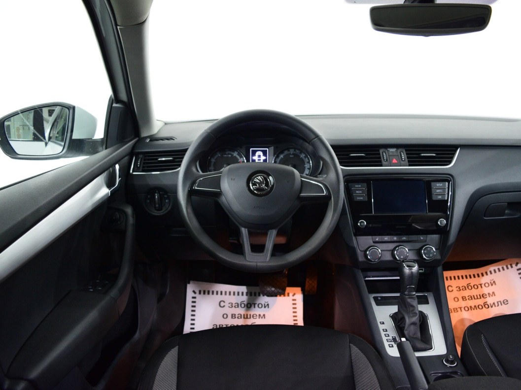 Skoda Octavia Ambition 1.6 АКПП фото 15