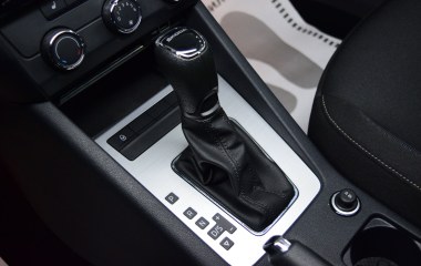 Skoda Octavia Ambition 1.6 АКПП превью 17