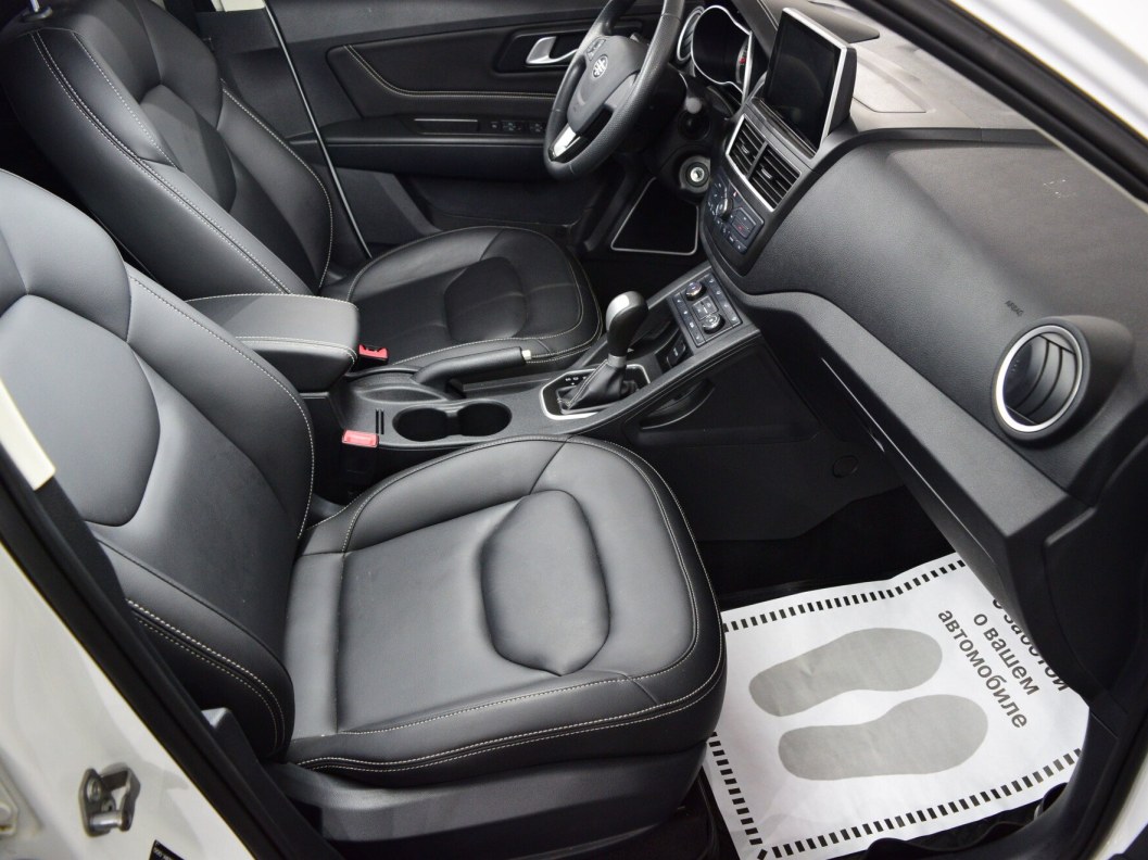 FAW Besturn X40 Luxury 1.6 АКПП фото 10