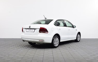 Volkswagen Polo Comfortline 1.6 АКПП превью 6