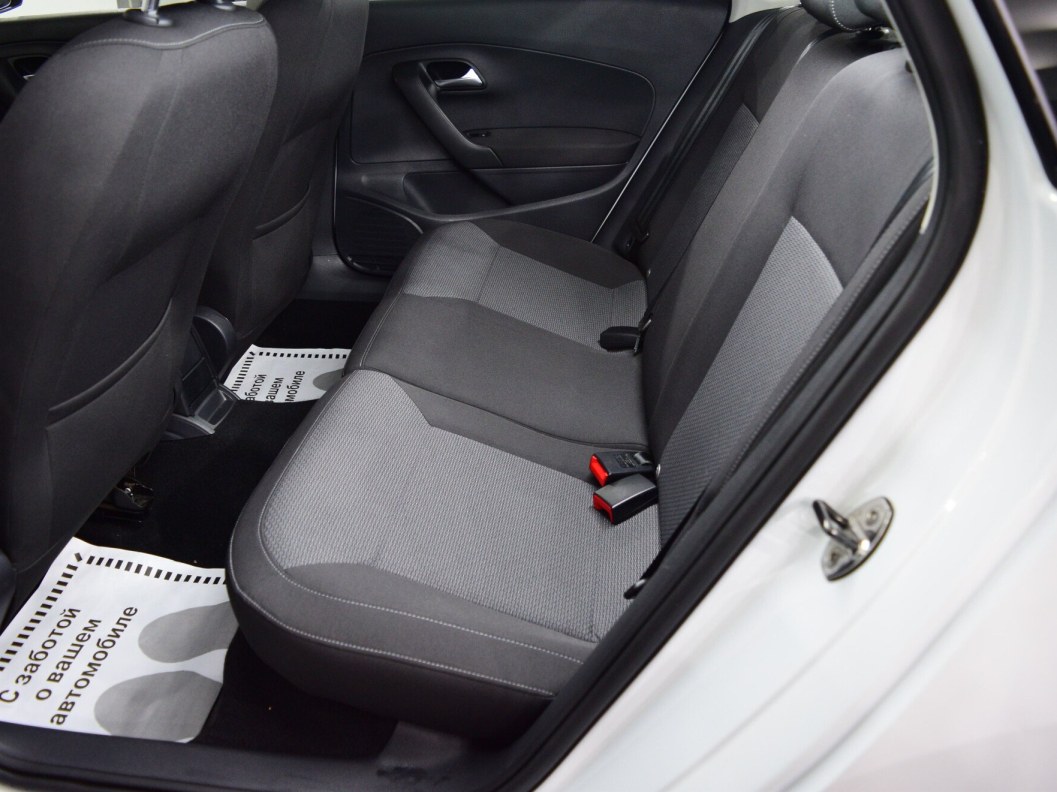 Volkswagen Polo Comfortline 1.6 АКПП фото 13