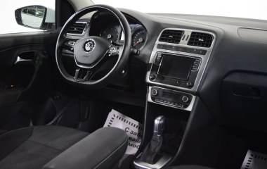 Volkswagen Polo Comfortline 1.6 АКПП превью 18