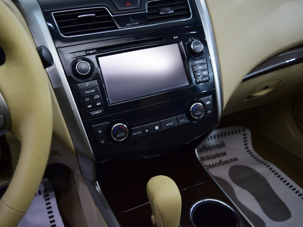 Nissan Teana Elegance 2.5  фото 17