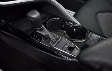 Toyota Camry Стандарт 2.0 АКПП превью 17