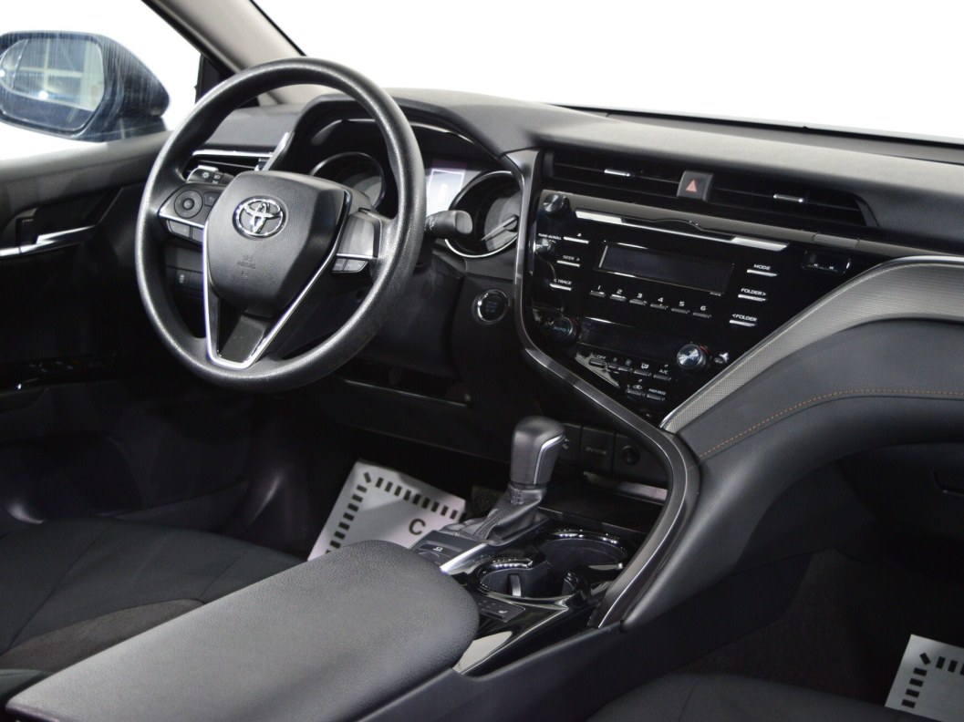 Toyota Camry Стандарт 2.0 АКПП фото 18