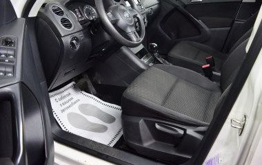 Volkswagen Tiguan CLUB 2.0 АКПП превью 9