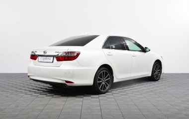 Toyota Camry Элеганс Плюс 2.5 АКПП превью 6