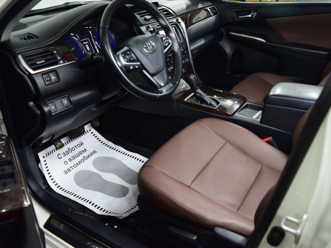 Toyota Camry Элеганс Плюс 2.5 АКПП фото 9