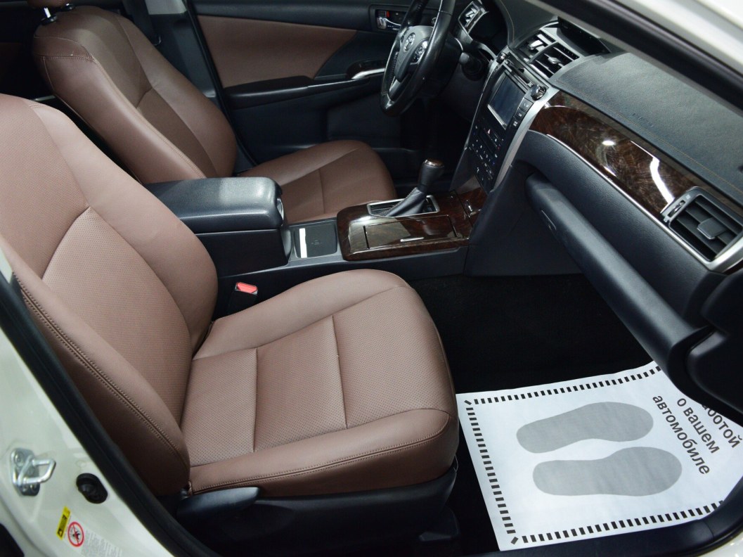 Toyota Camry Элеганс Плюс 2.5 АКПП фото 11
