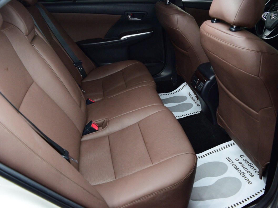 Toyota Camry Элеганс Плюс 2.5 АКПП фото 12
