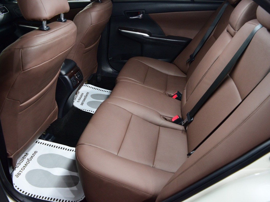Toyota Camry Элеганс Плюс 2.5 АКПП фото 13