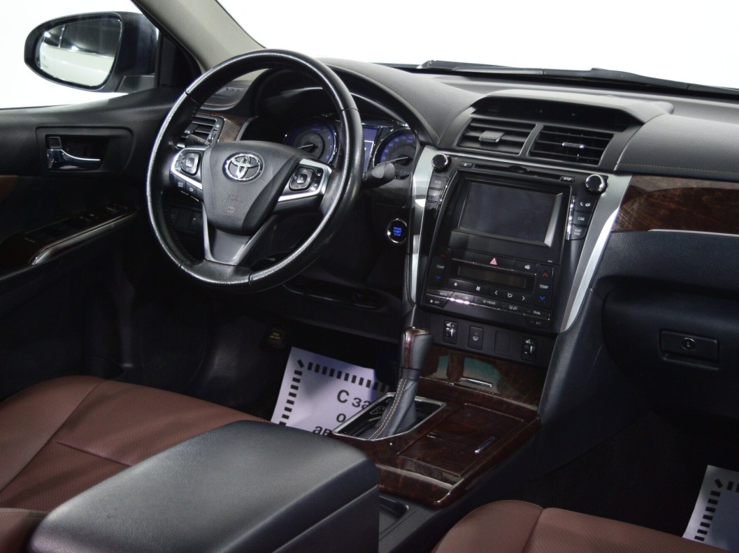 Toyota Camry Элеганс Плюс 2.5 АКПП фото 20