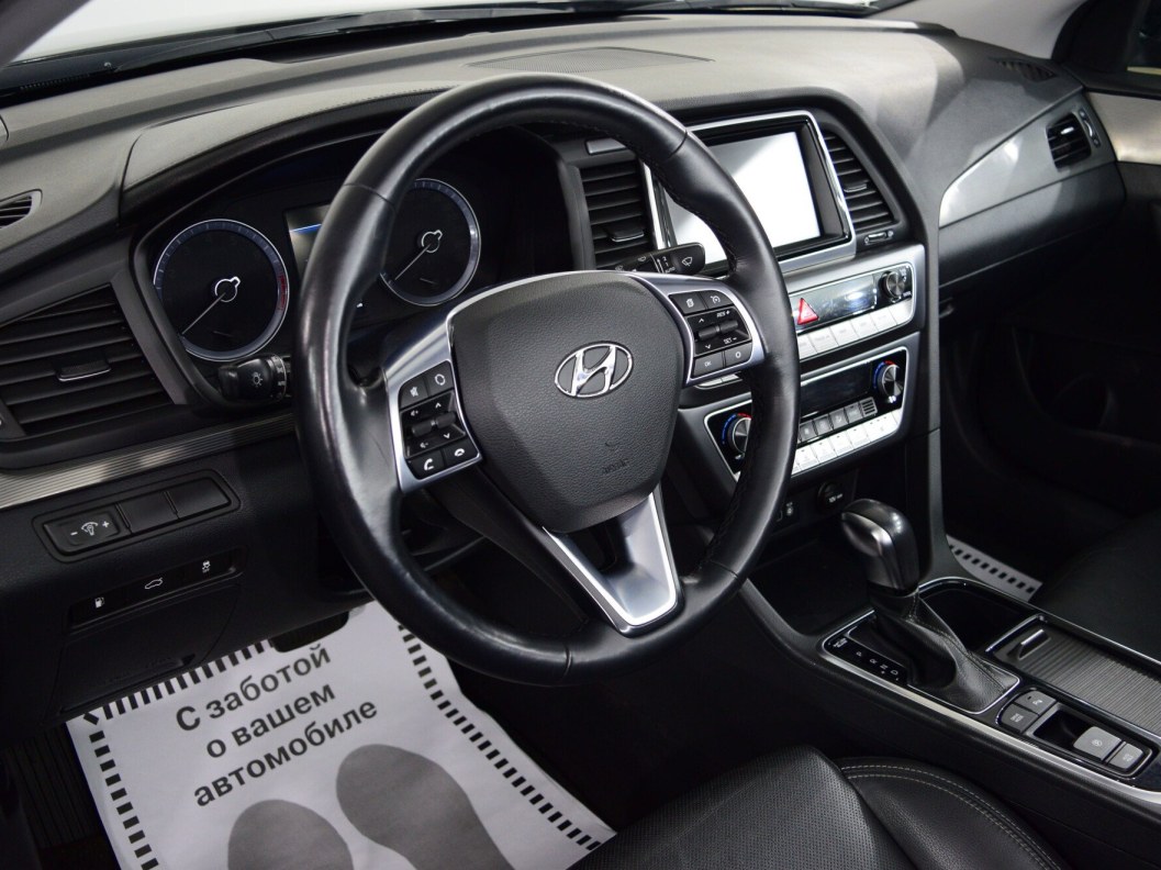Hyundai Sonata Lifestyle 2.4 АКПП фото 14