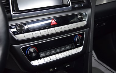 Hyundai Sonata Lifestyle 2.4 АКПП превью 16