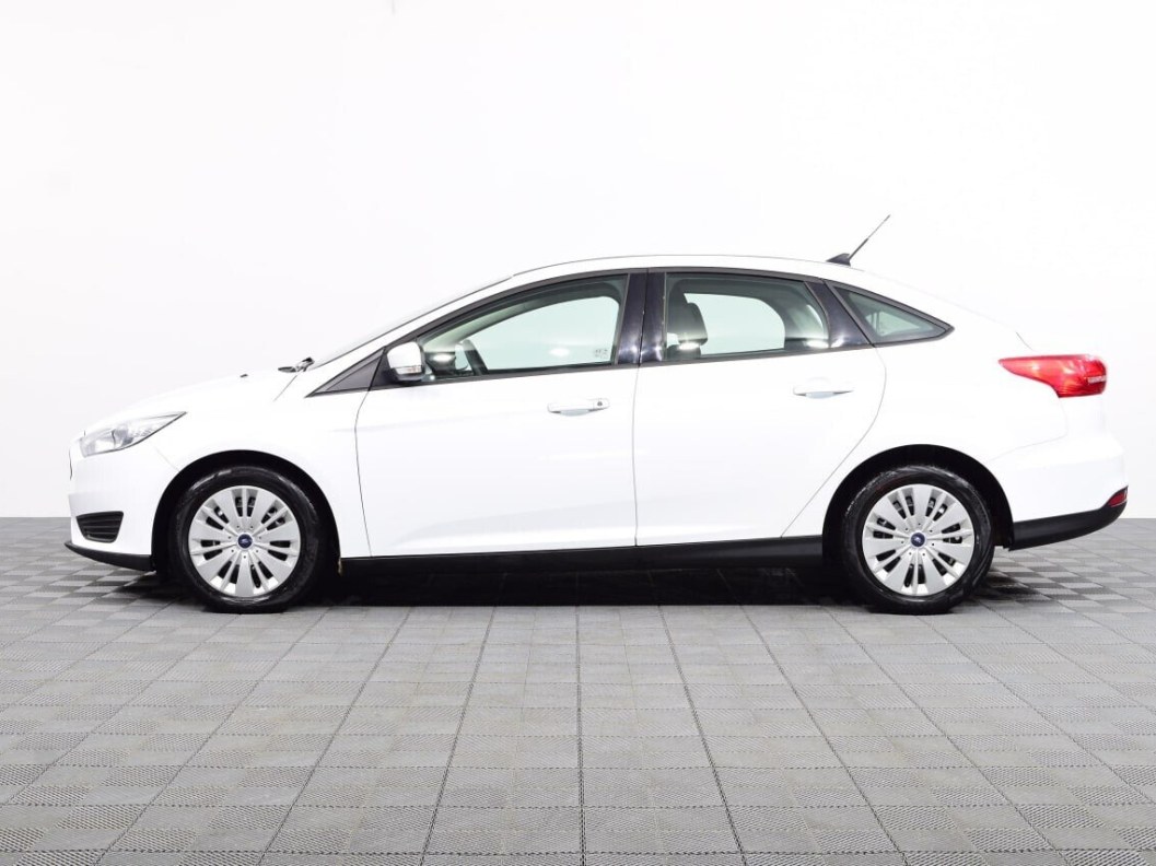 Ford Focus Trend 1.6  фото 5