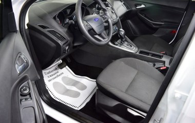Ford Focus Trend 1.6  превью 9
