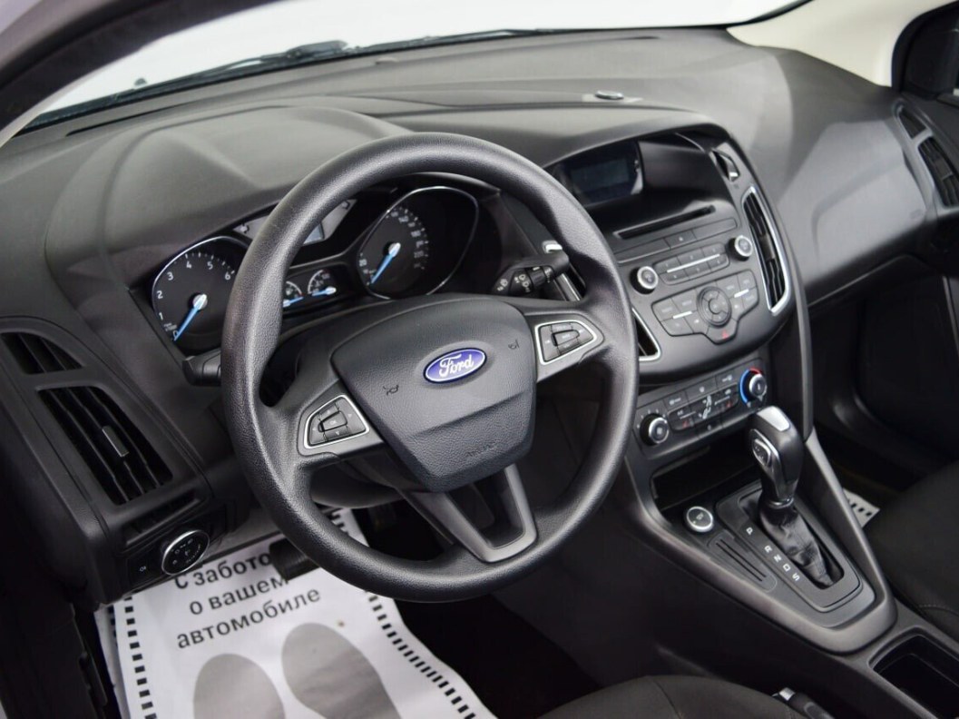 Ford Focus Trend 1.6  фото 14