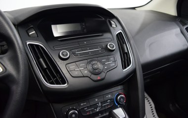 Ford Focus Trend 1.6  превью 16
