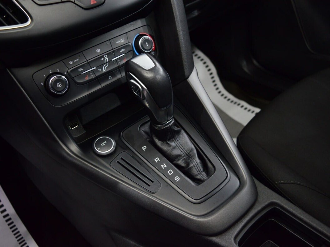 Ford Focus Trend 1.6  фото 17