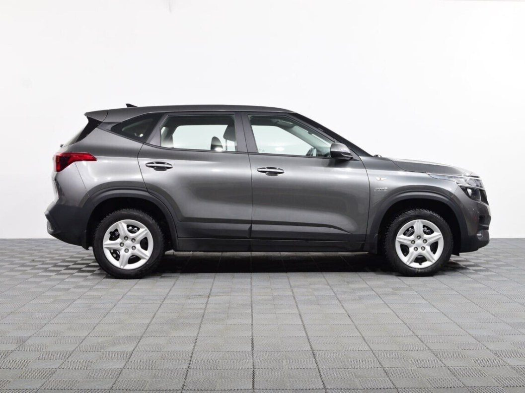 Kia Seltos 4WD CVT фото 4